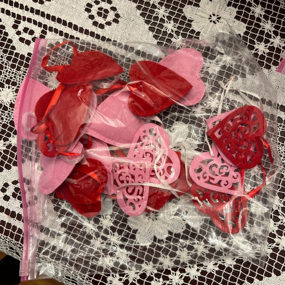 Valentine’s Day decorations - Picture 16 of 16